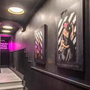 https://palazzetto-trevi.it-romehotels.com