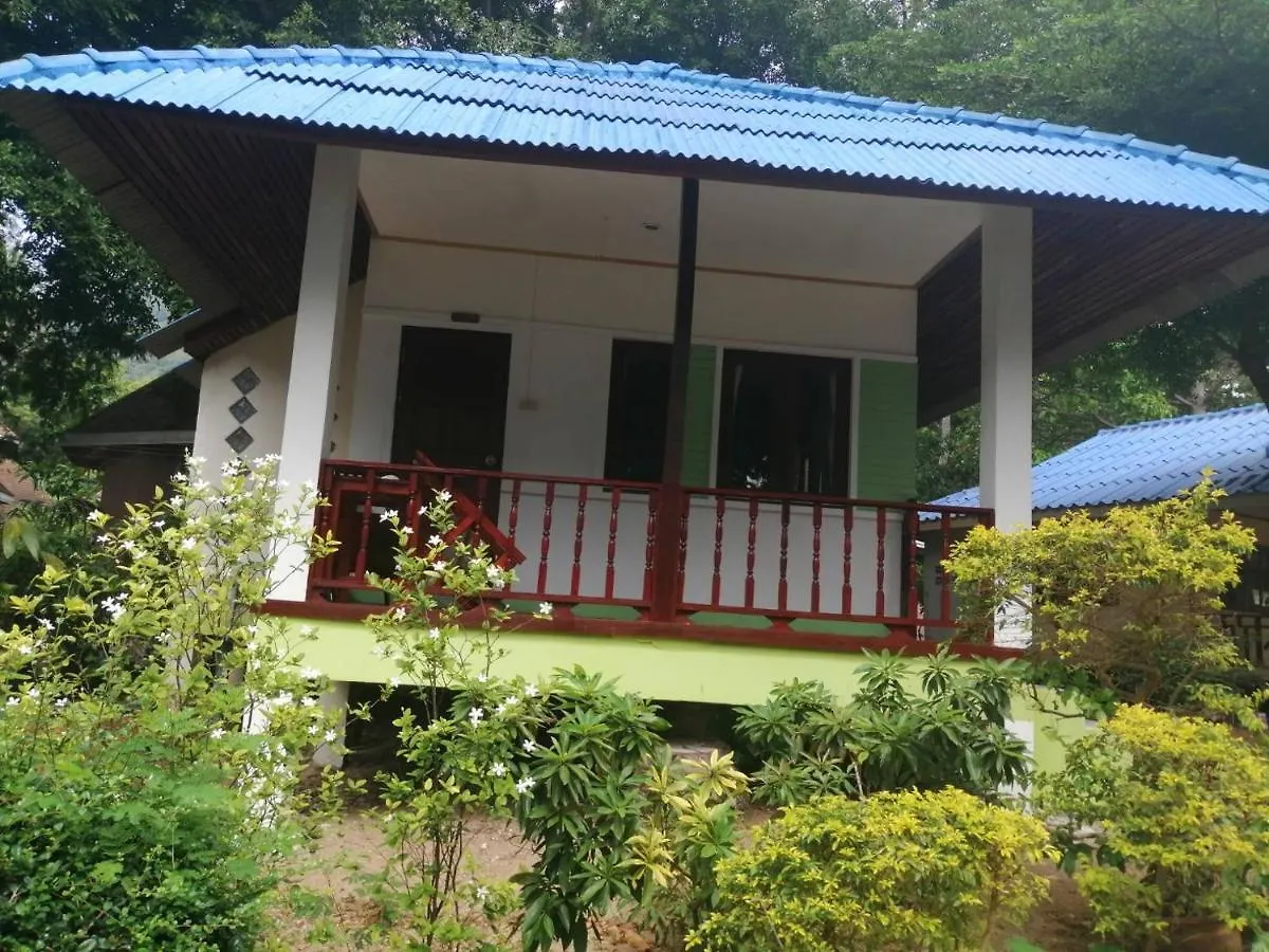 אכסניה קו טאו Pranee Bungalow